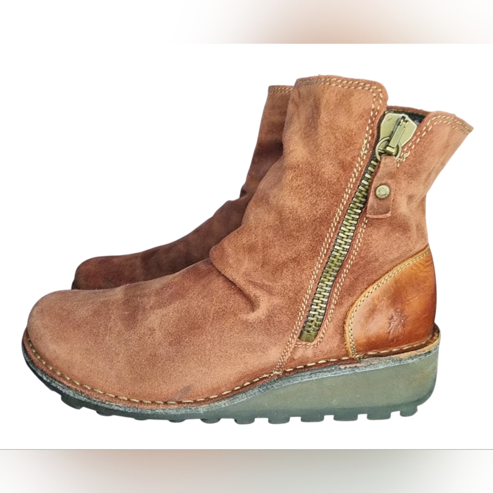 Fly London Mong Boots, Womens 39 EU (8-8.5 US) - Picture 2 of 12